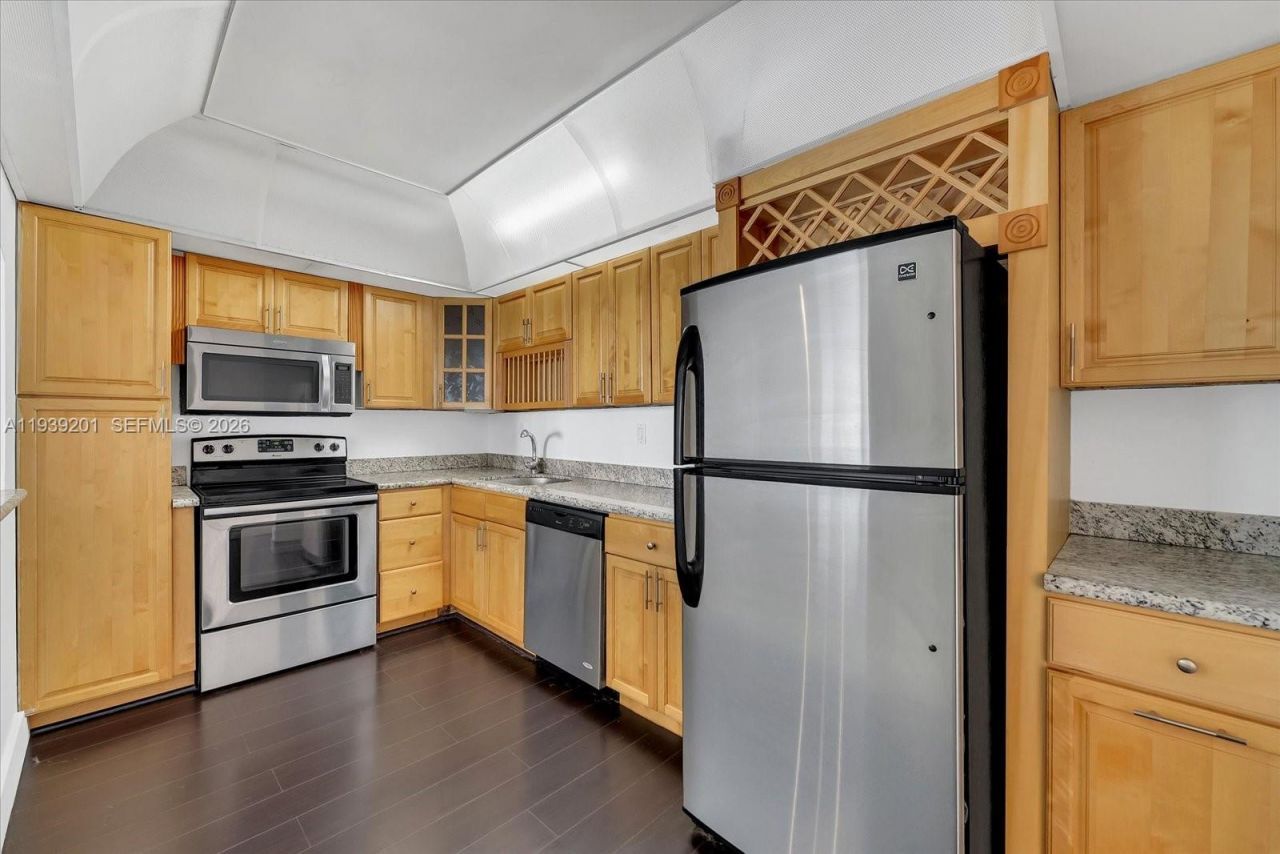 19390 Collins Av, Unit 1211, Sunny Isles Beach, FL 33160 Photo