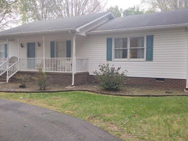 618 Prospect Road, Hurt, VA 24563