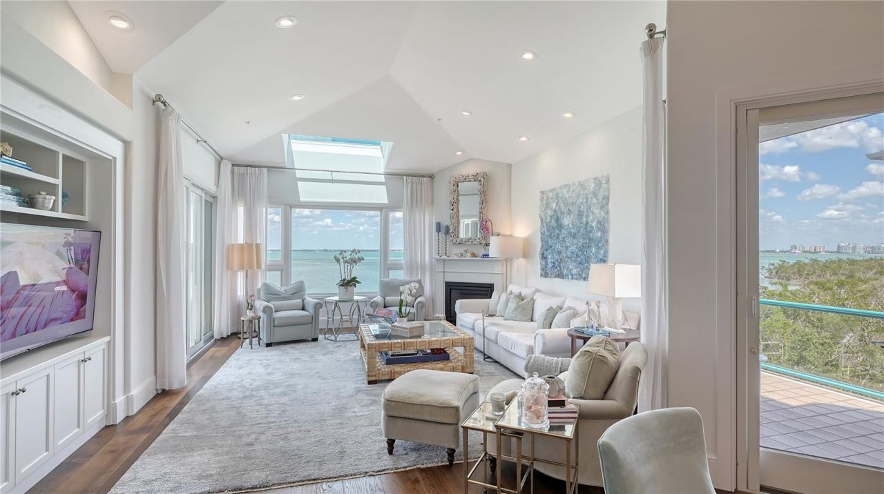 340 Gulf Of Mexico Drive, Unit 136, Longboat Key, FL 34228 Photo