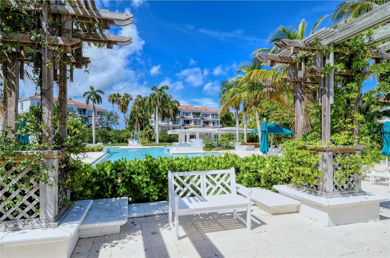 340 Gulf Of Mexico Drive, Unit 136, Longboat Key, FL 34228 Photo