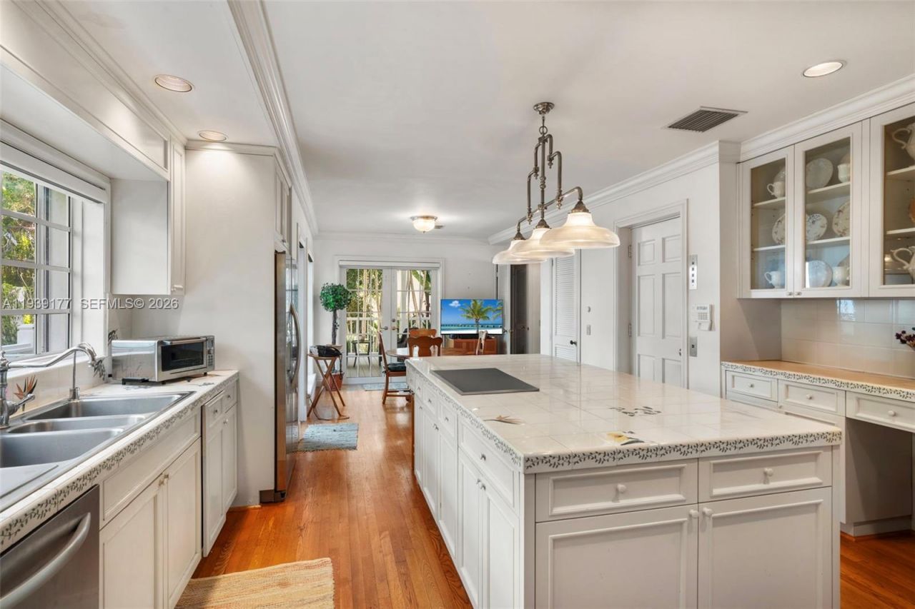 3455 S Moorings Way, Miami, FL 33133 Photo