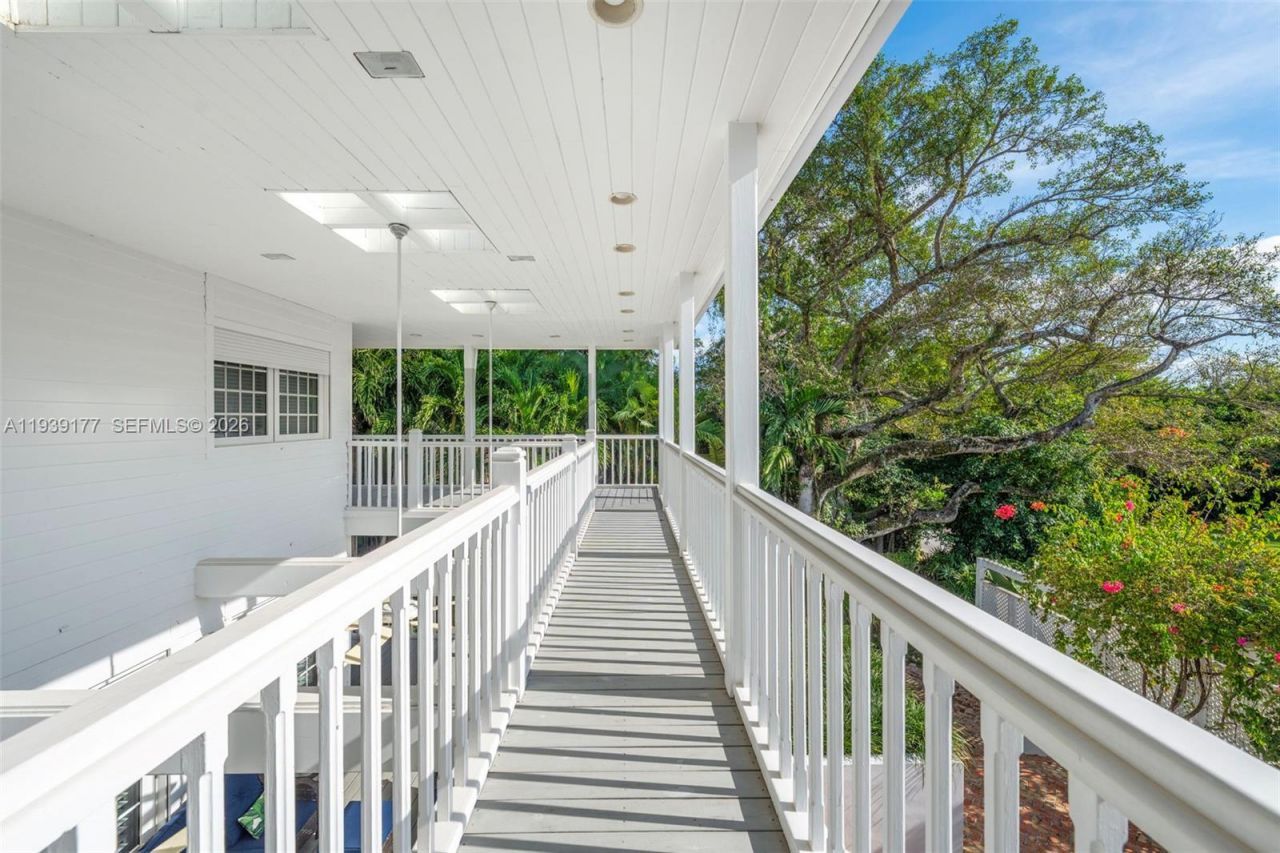 3455 S Moorings Way, Miami, FL 33133 Photo