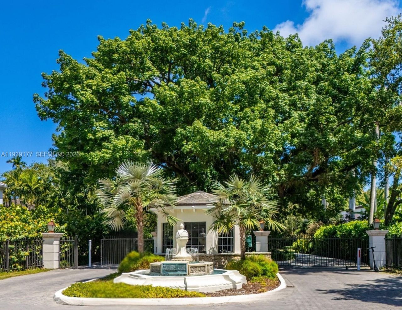 3455 S Moorings Way, Miami, FL 33133 Photo