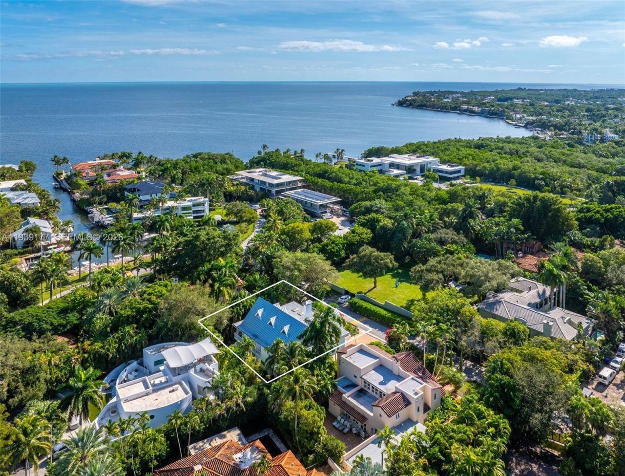 3455 S Moorings Way, Miami, FL 33133 Photo