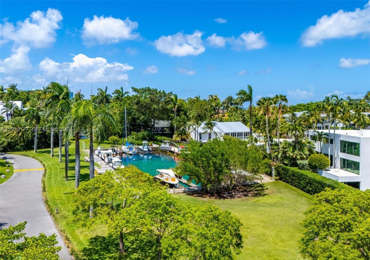 3455 S Moorings Way, Miami, FL 33133 Photo