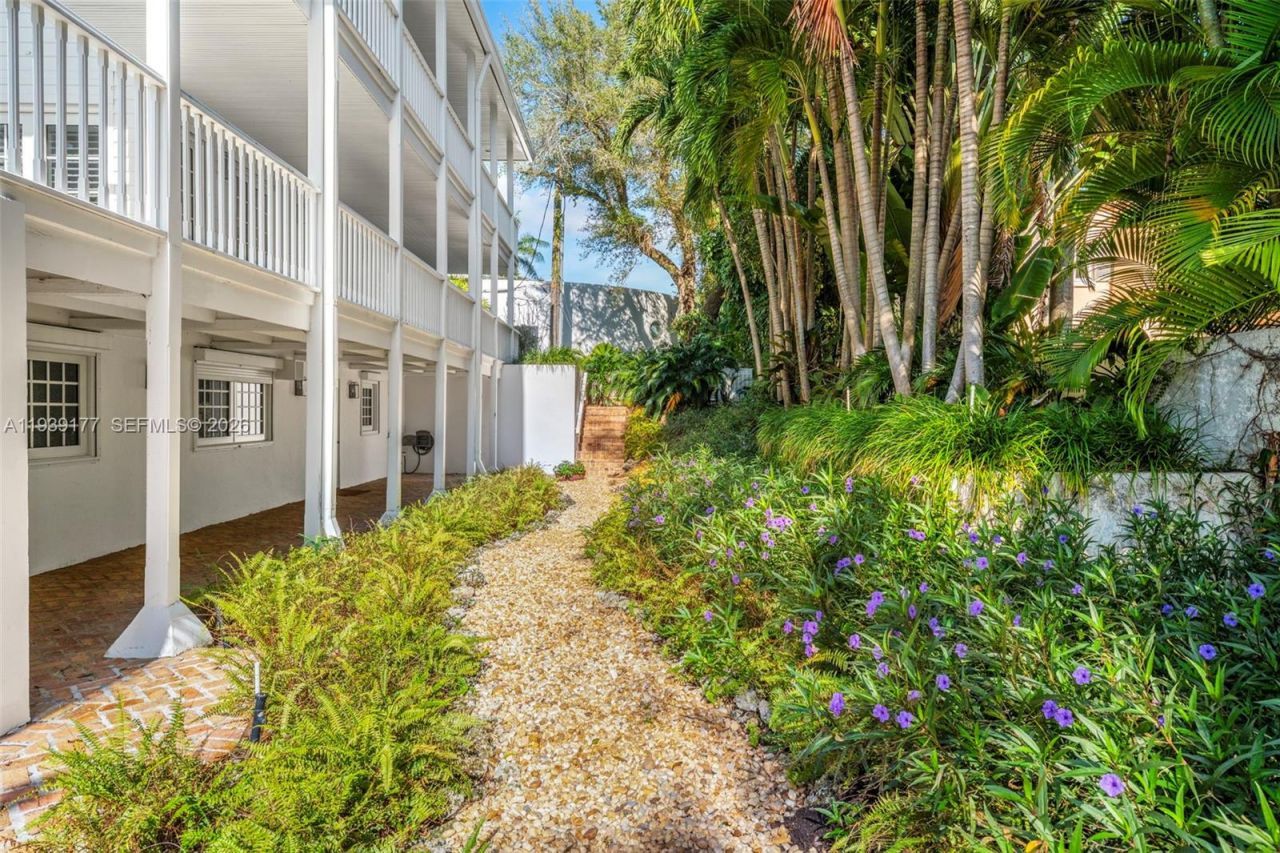 3455 S Moorings Way, Miami, FL 33133 Photo