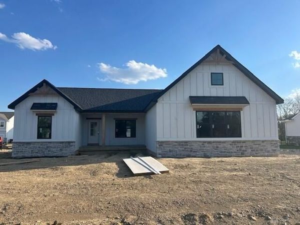 376 Greys Run, Lebanon, OH 45036