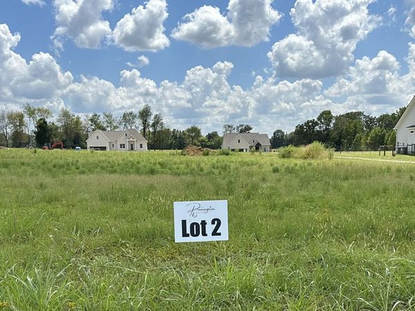 240 Dugout Road , Summertown, TN 38483