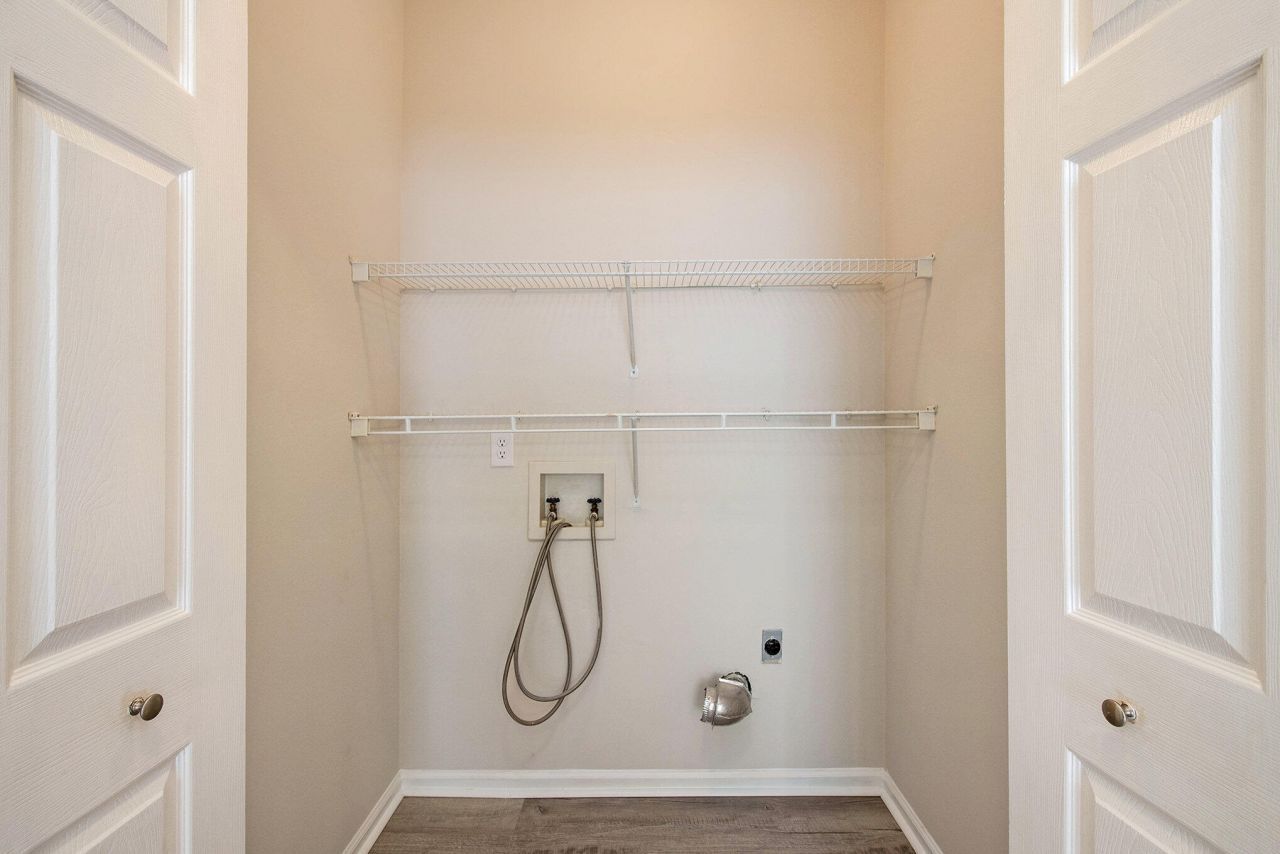 9123 Delancey Circle Photo 32