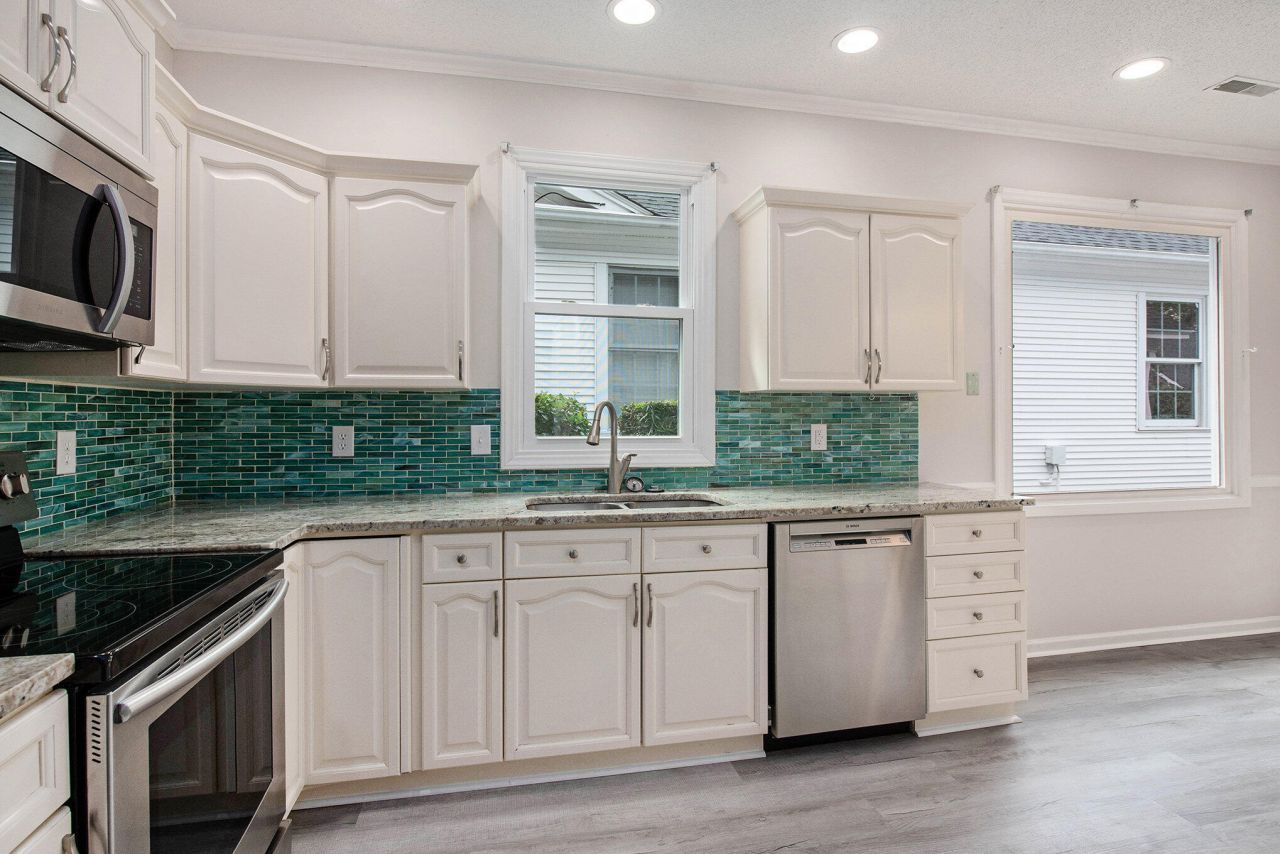 9123 Delancey Circle Photo 9