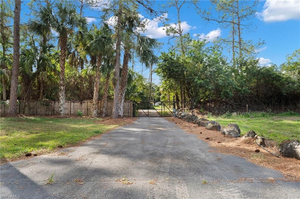 840 Jung Blvd W, Naples, FL 34120 Photo