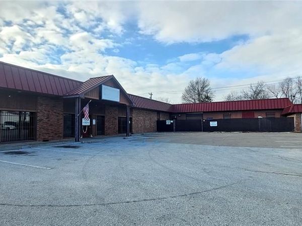 1223 S Business 54, Fulton, MO 65251