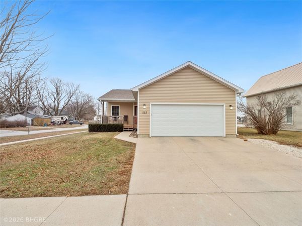 223 N Fremont Street, Stuart, IA 50250