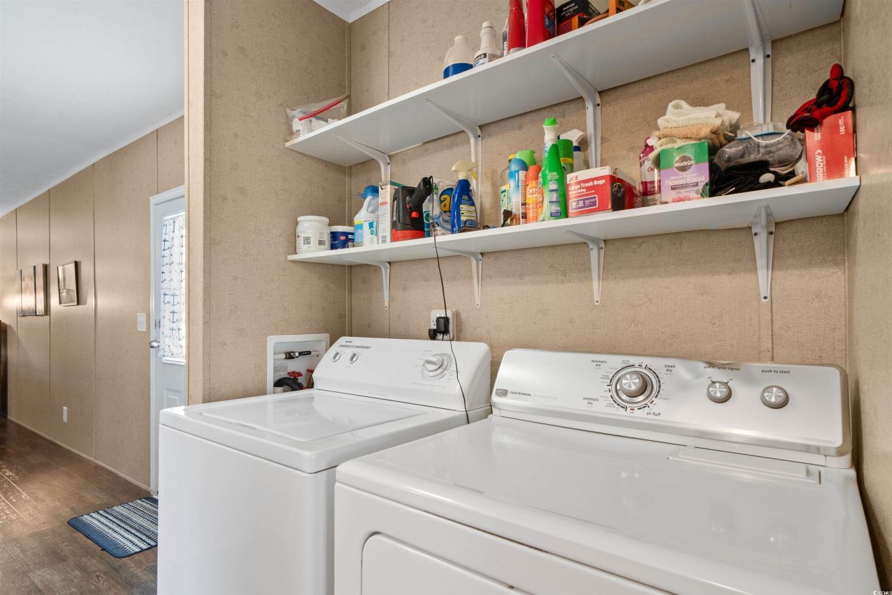 2429 Park St. Photo 15