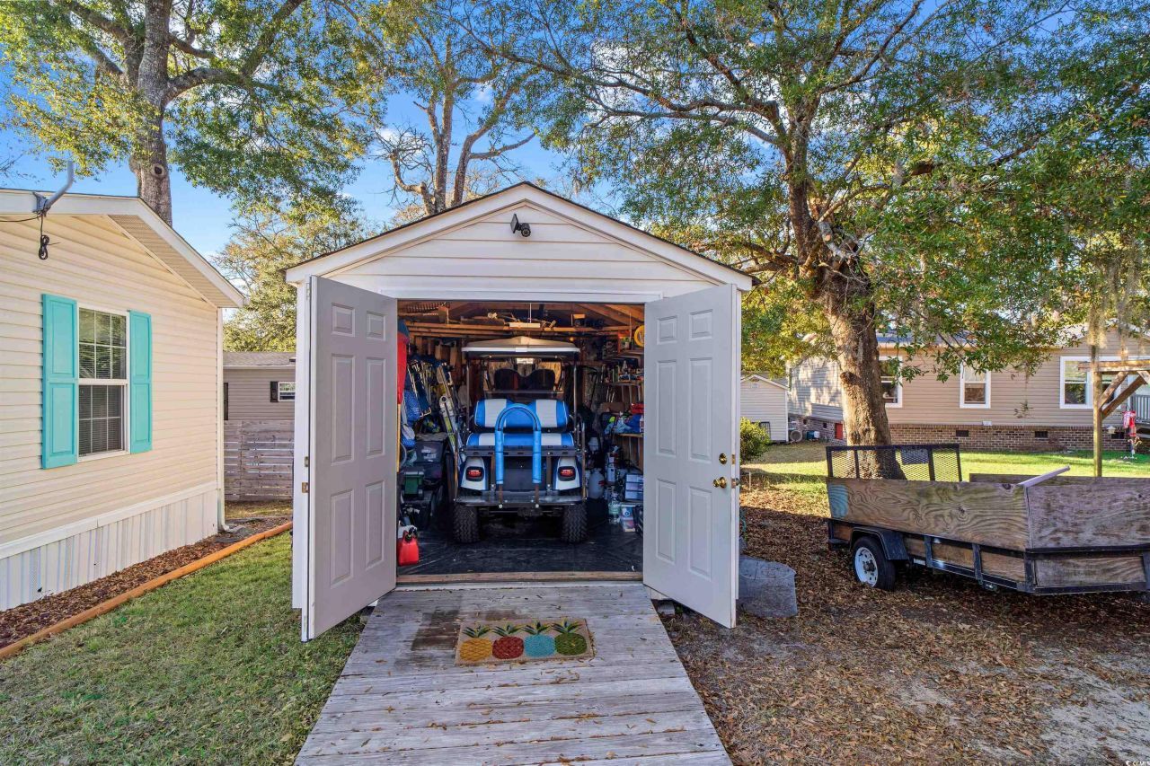 2429 Park St. Photo 22