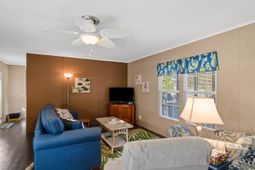 2429 Park St. photo 4