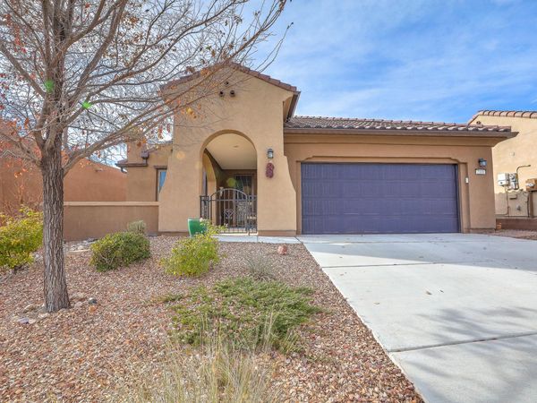 2331 Komatke Trail NW, Albuquerque, NM 87120