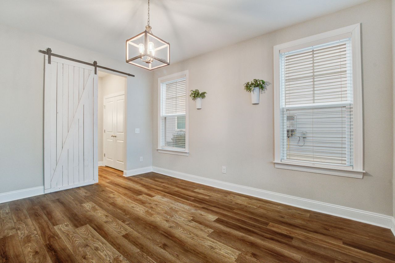 470 Coopers Hawk Drive Photo 10