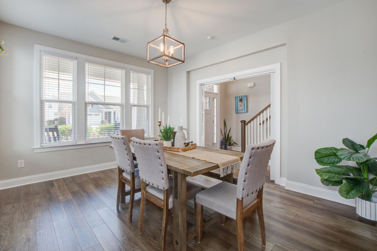 470 Coopers Hawk Drive Photo 10