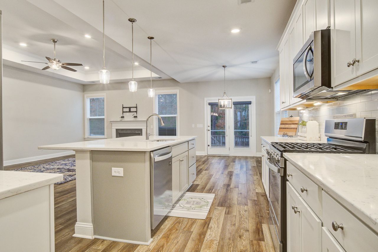 470 Coopers Hawk Drive Photo 13