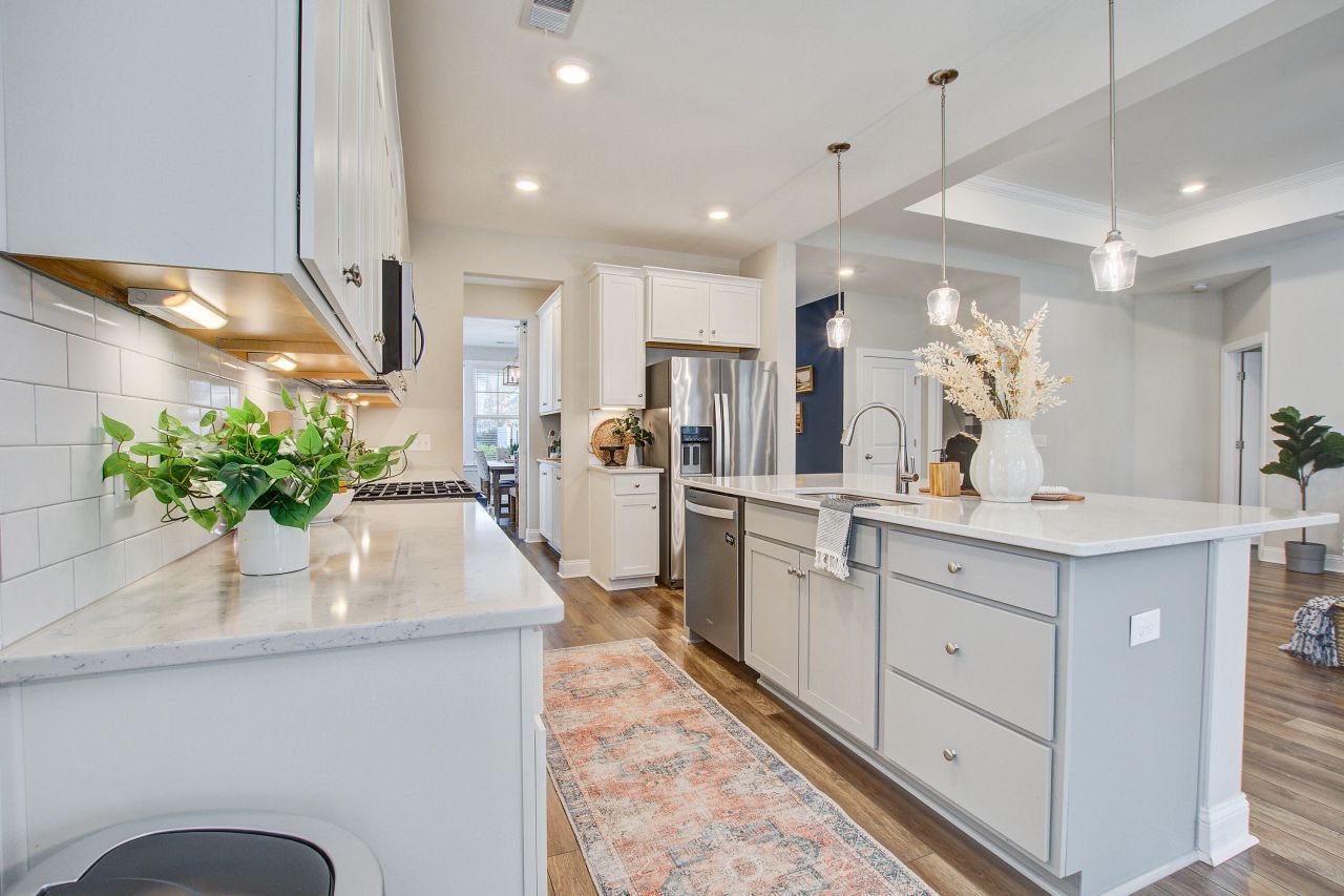 470 Coopers Hawk Drive Photo 16