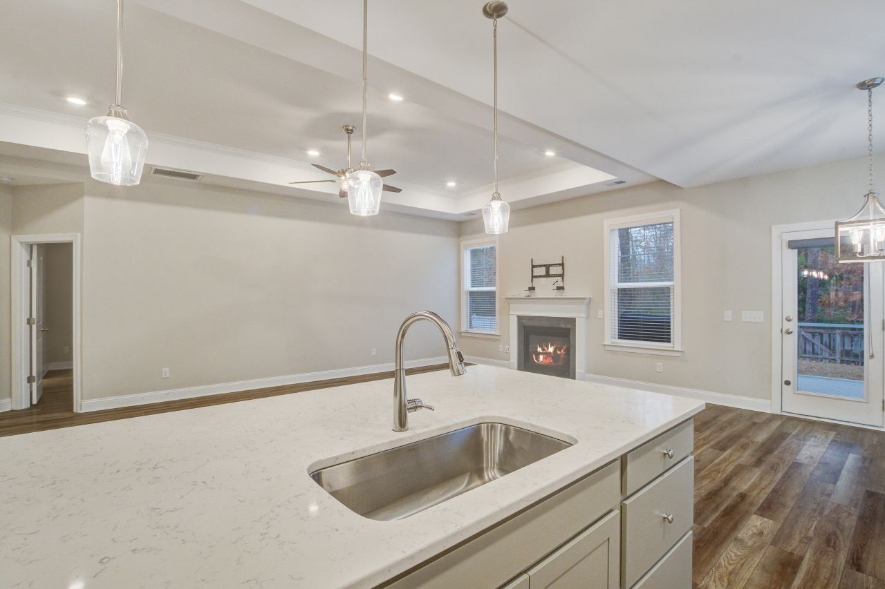 470 Coopers Hawk Drive Photo 18