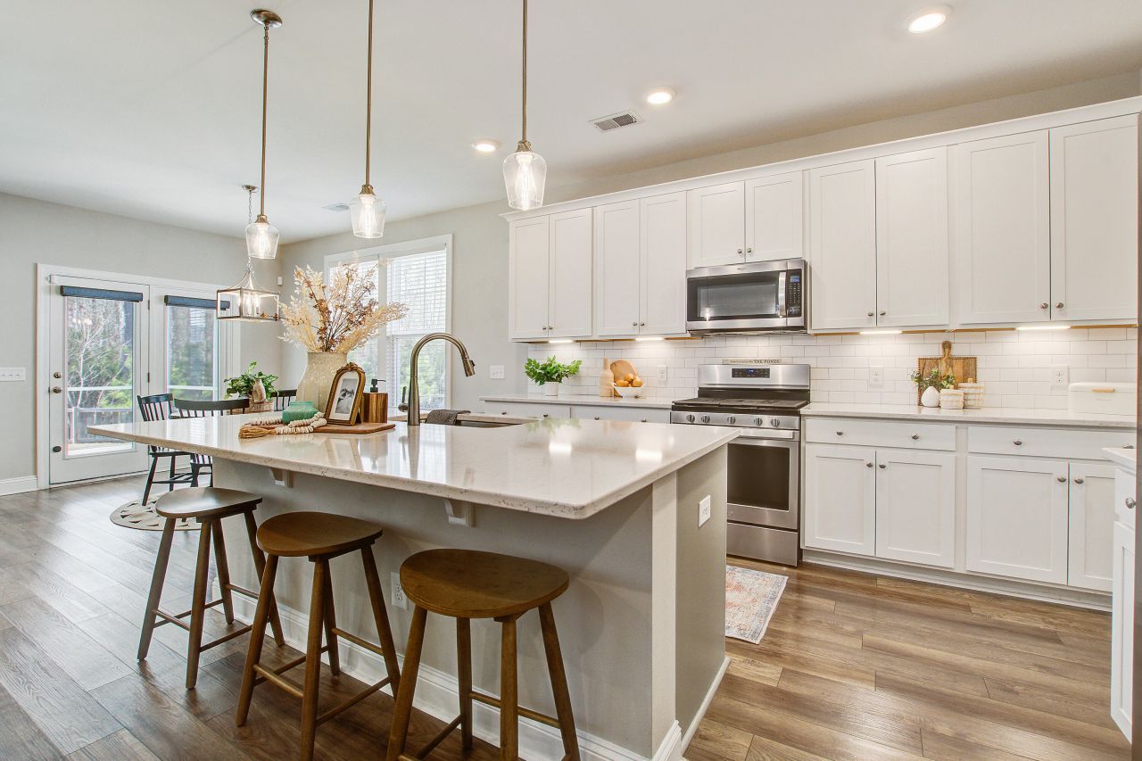 470 Coopers Hawk Drive Photo 19