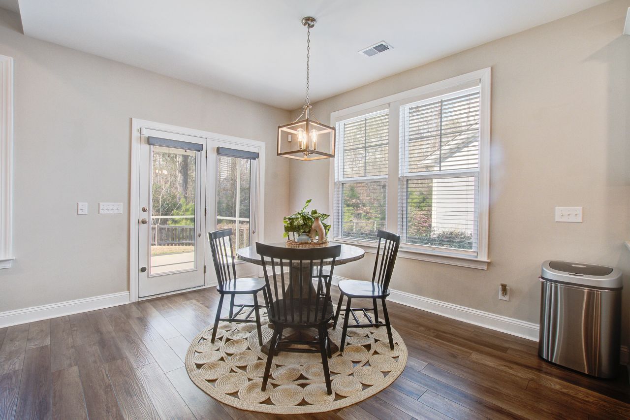 470 Coopers Hawk Drive Photo 20