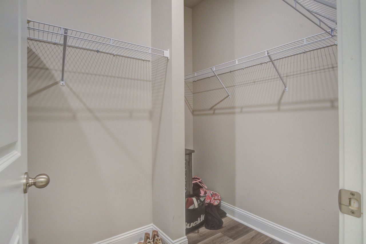 470 Coopers Hawk Drive Photo 26