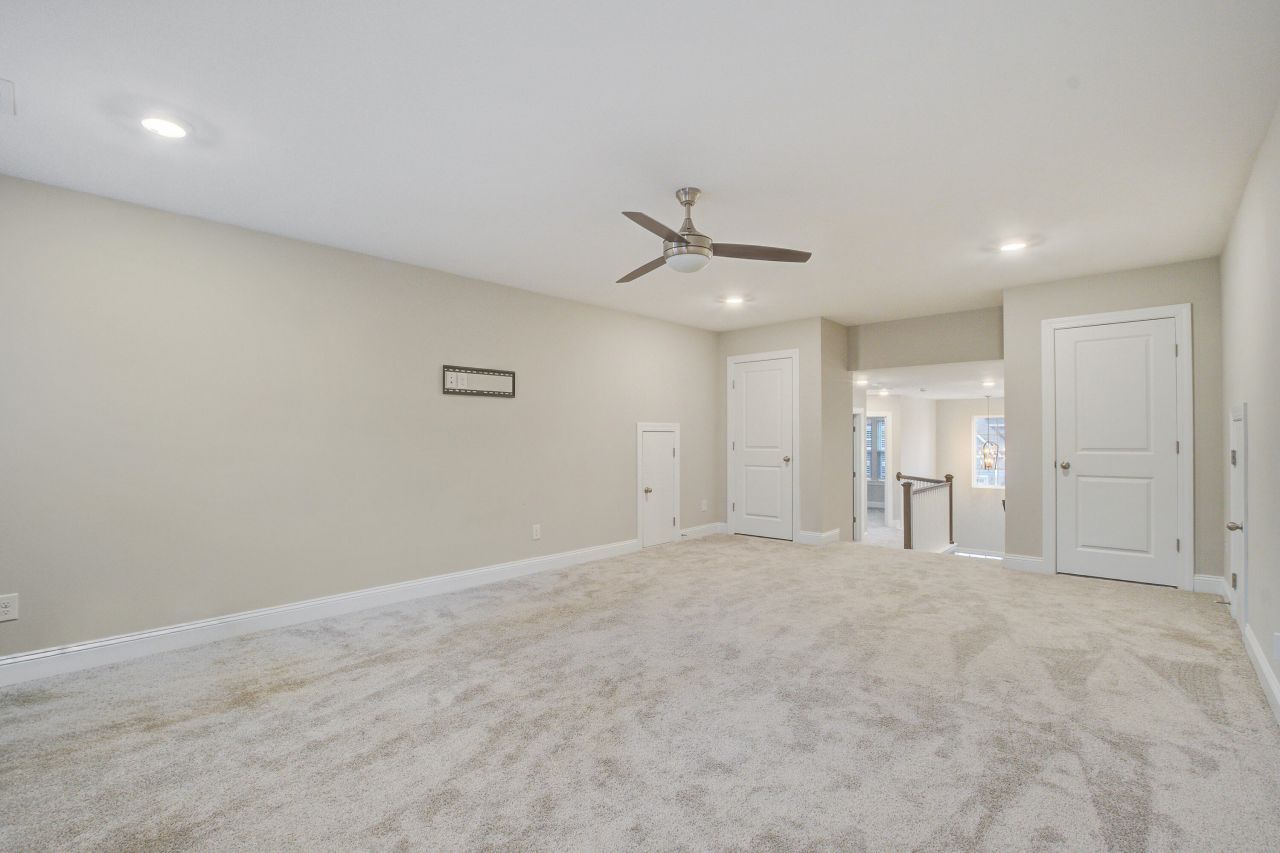 470 Coopers Hawk Drive Photo 32