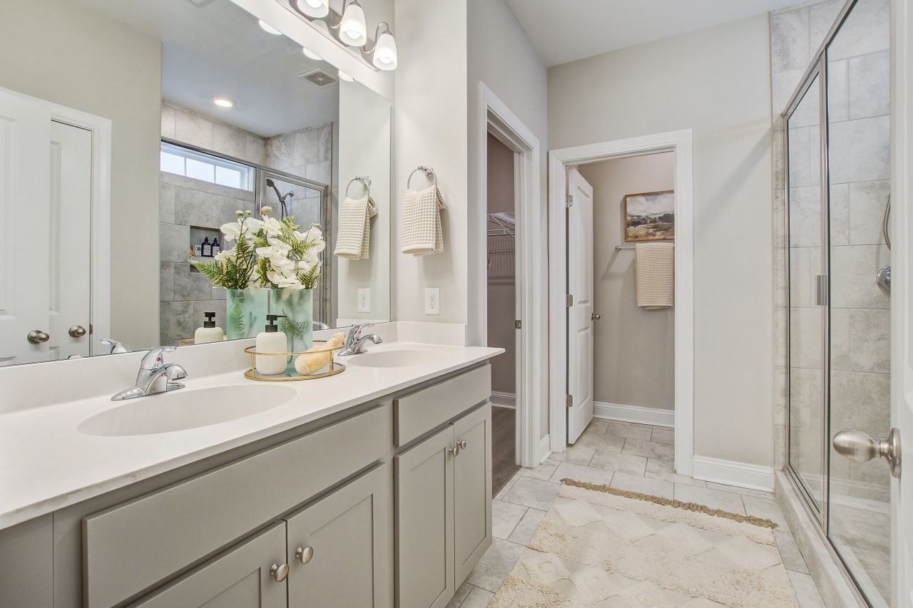 470 Coopers Hawk Drive Photo 32