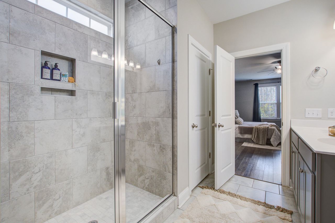 470 Coopers Hawk Drive Photo 33