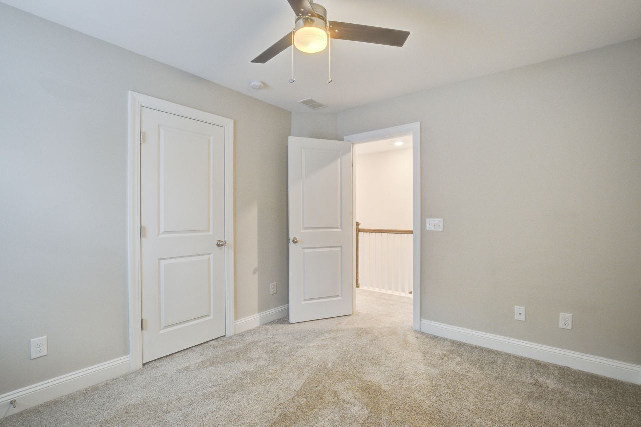 470 Coopers Hawk Drive Photo 36