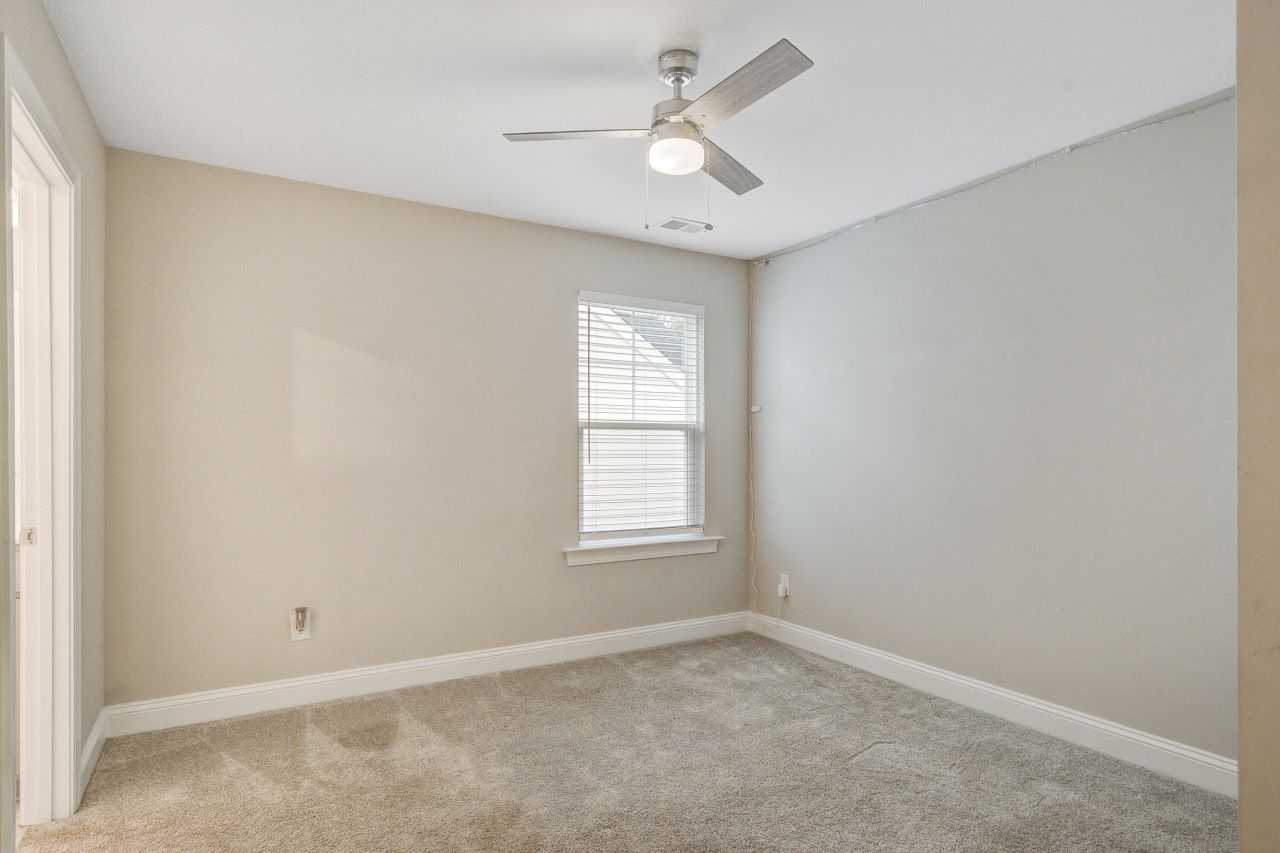 470 Coopers Hawk Drive Photo 44