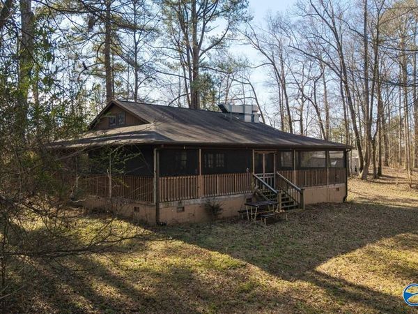2073 County Road 213, Florence, AL 35633