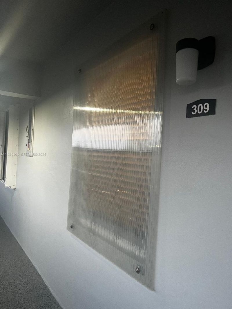 7847 Golf Circle Dr, Unit 309, Margate, FL 33063 Photo