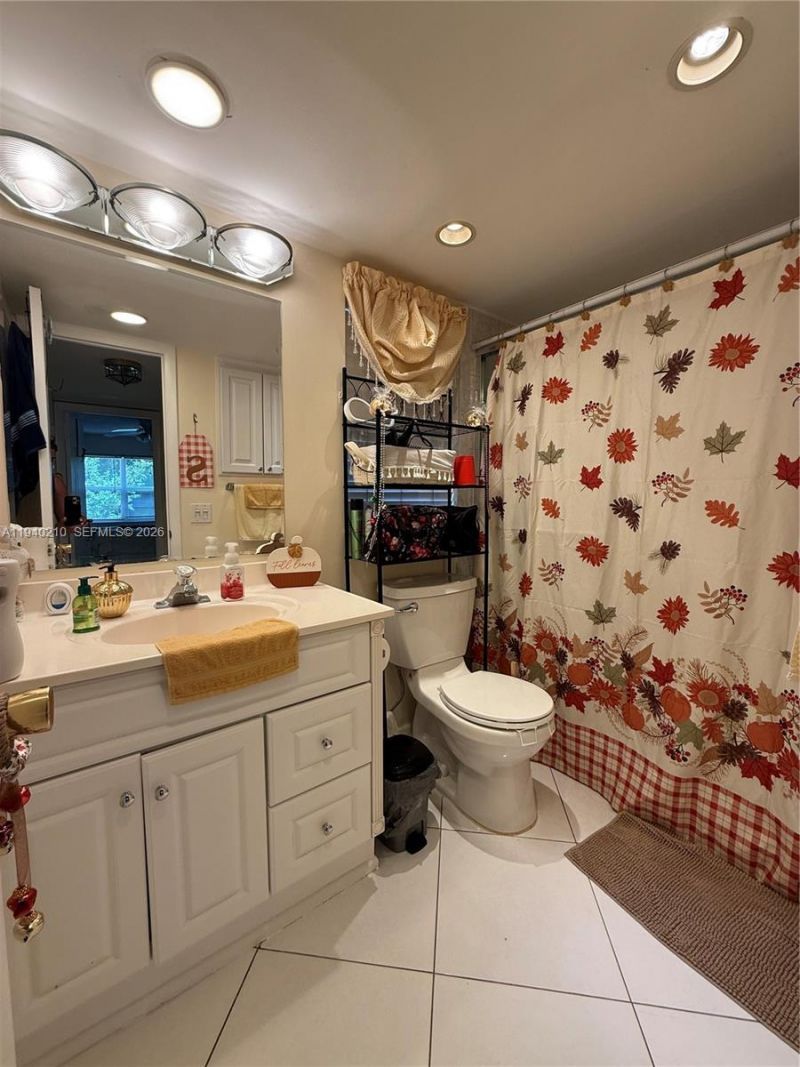 9041 Sunrise Lakes Blvd, Unit 207, Sunrise, FL 33322 Photo