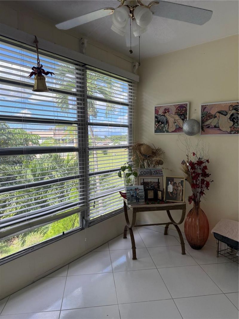 9041 Sunrise Lakes Blvd, Unit 207, Sunrise, FL 33322 Photo