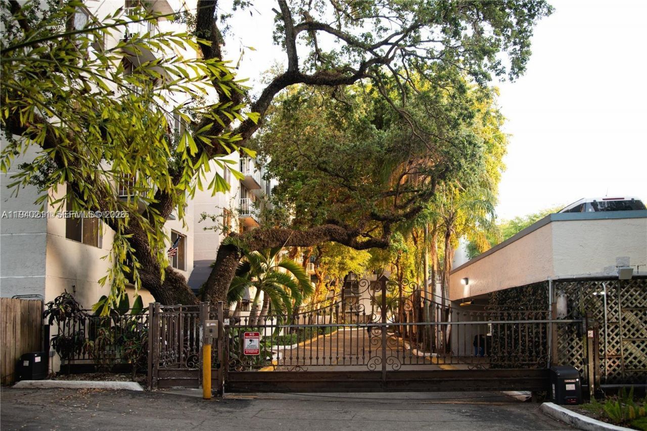 1740 NW N River Dr , Unit 614, Miami, FL 33125 Photo