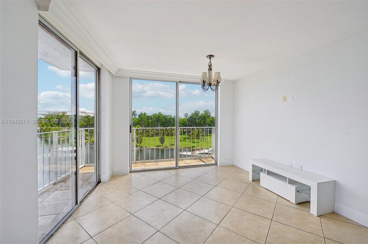 1740 NW N River Dr , Unit 614, Miami, FL 33125 Photo