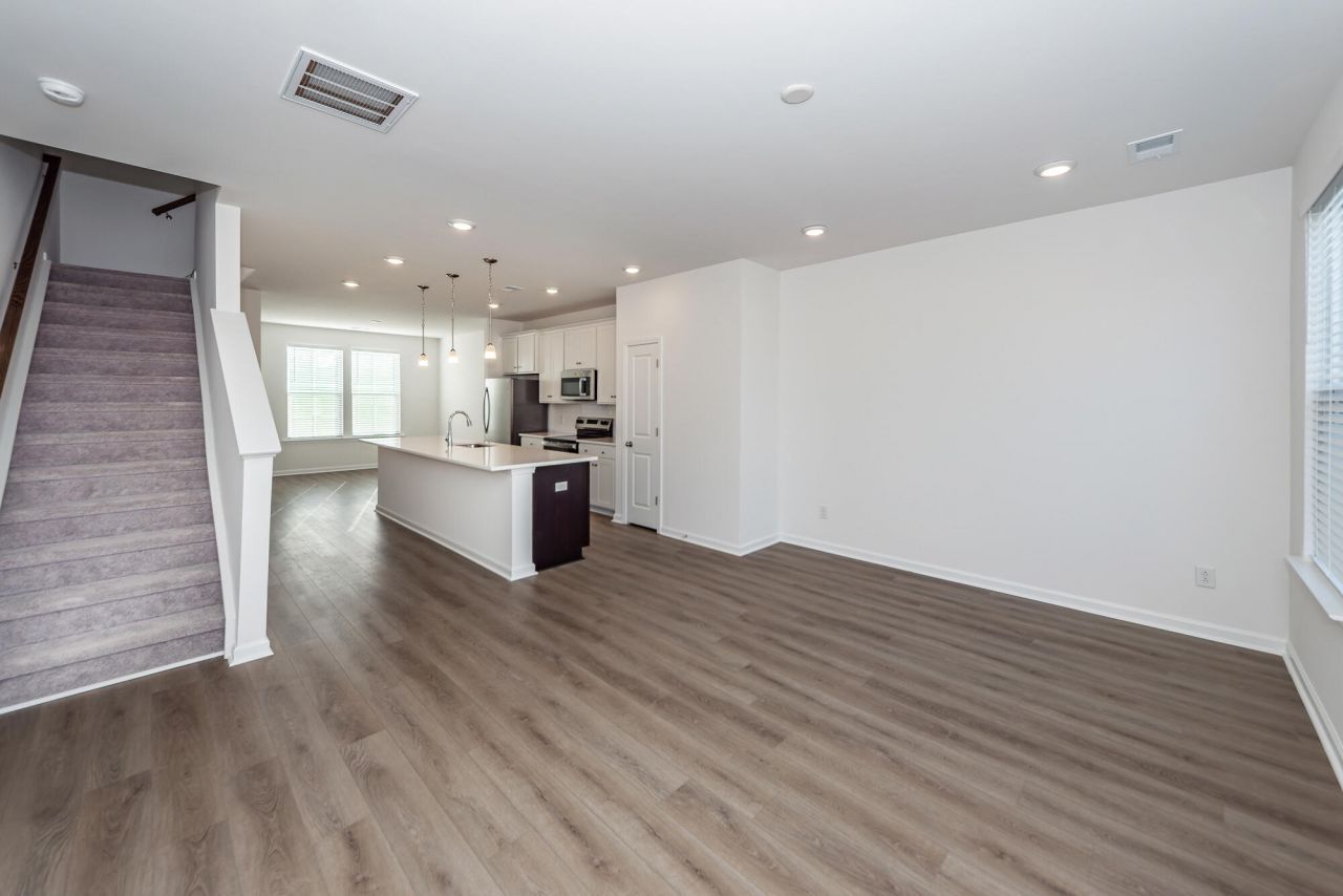 4633 Forest Hills Drive Photo 19