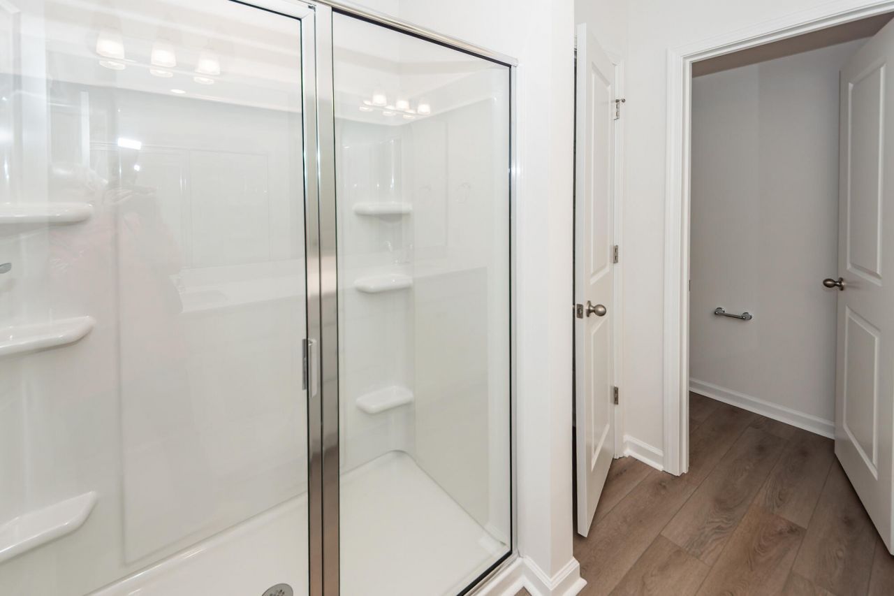 4633 Forest Hills Drive Photo 26