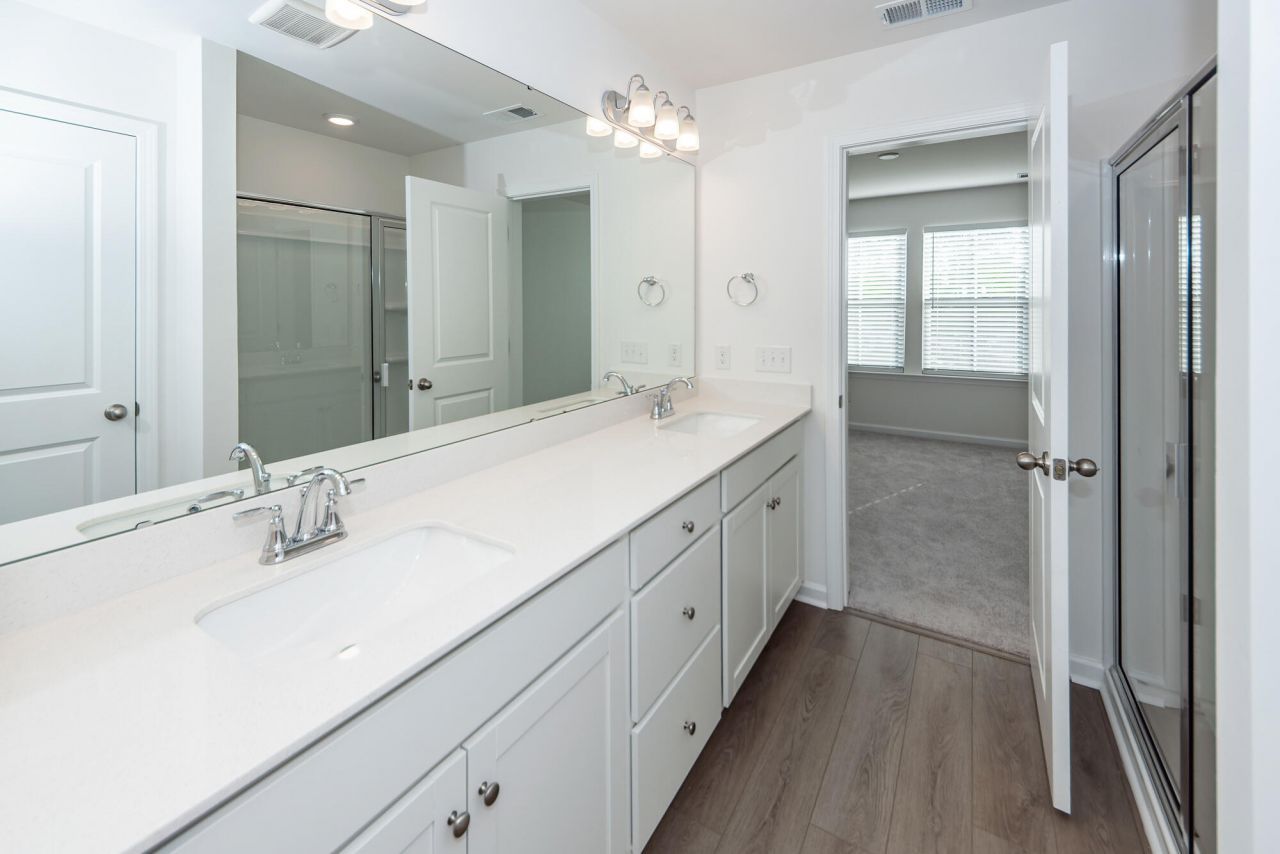 4633 Forest Hills Drive Photo 27