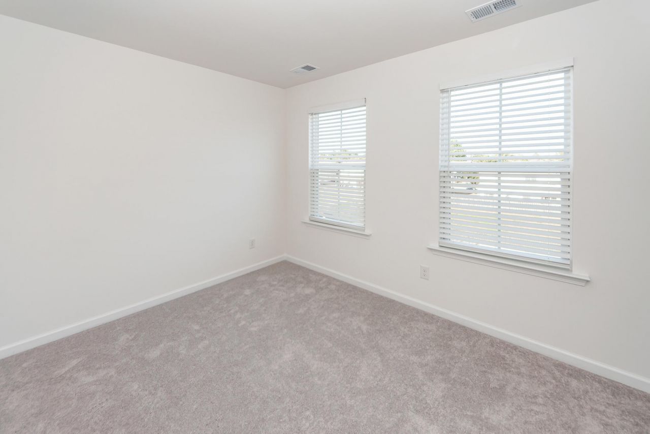 4633 Forest Hills Drive Photo 30