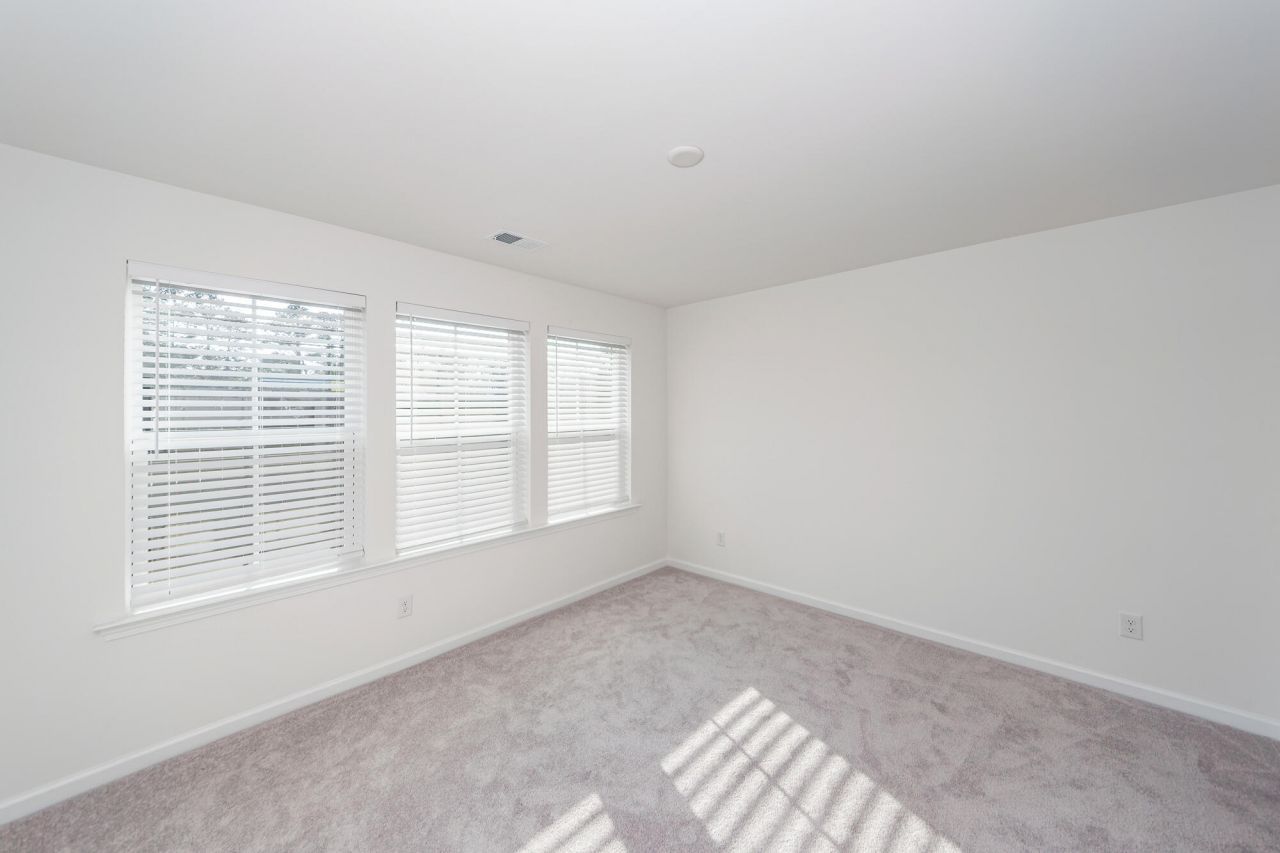 4633 Forest Hills Drive Photo 33