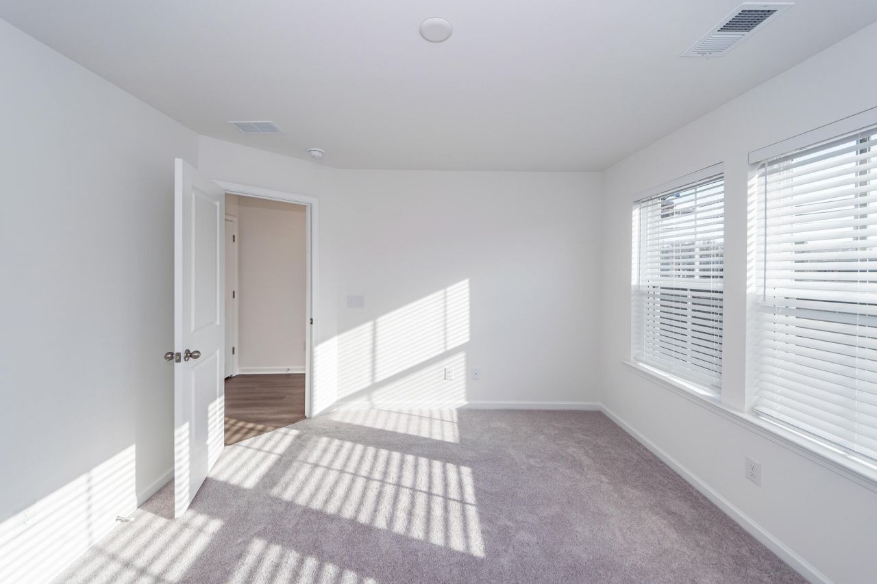 4633 Forest Hills Drive Photo 34