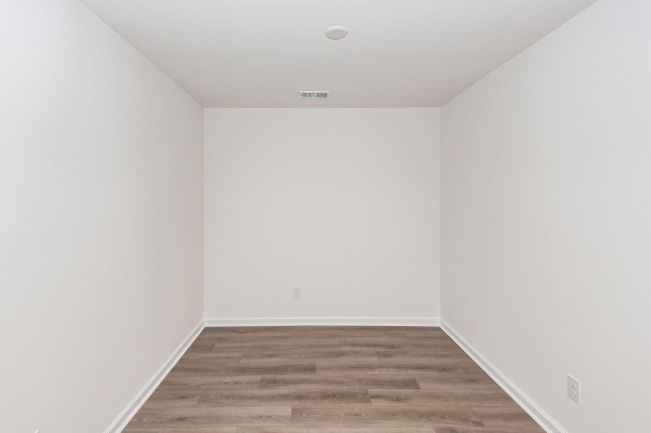 4633 Forest Hills Drive Photo 4