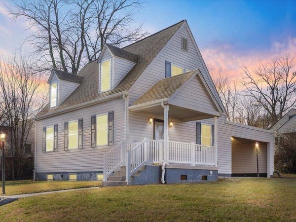 112 JACKSON CIR, Radford, VA 24141