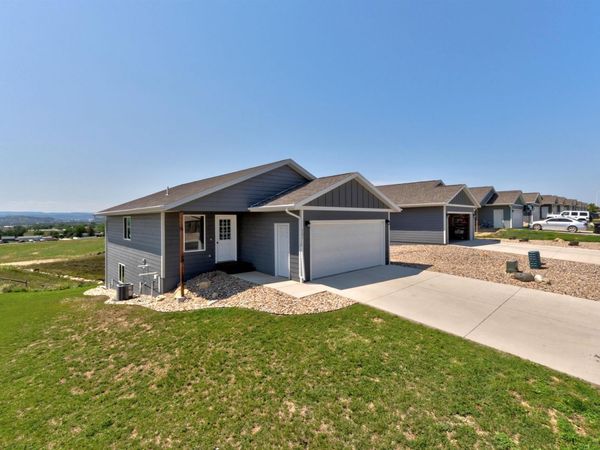 721 DIAMOND RIDGE BOULEVARD, Rapid City, SD 57703