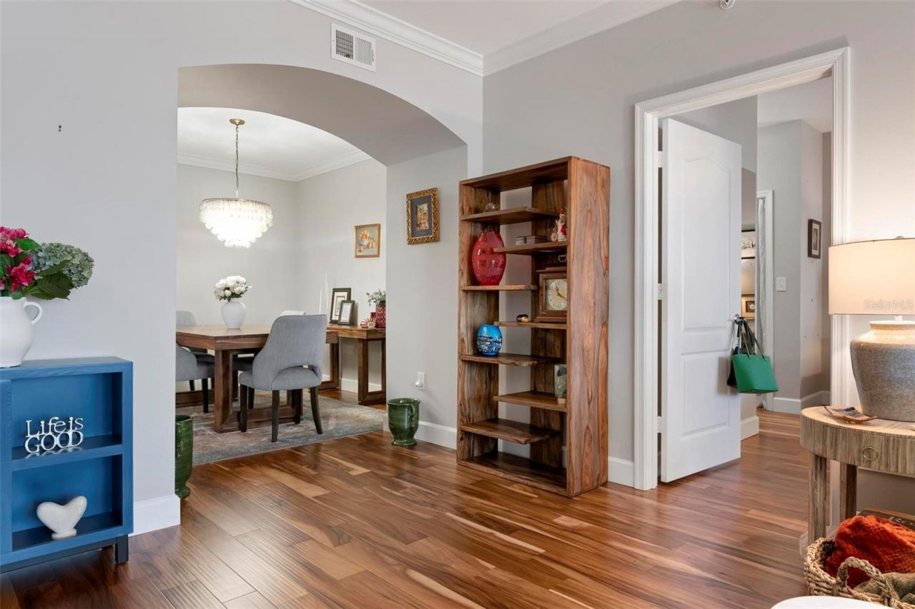 808 3rd Avenue W, Unit 402, Bradenton, FL 34205 Photo